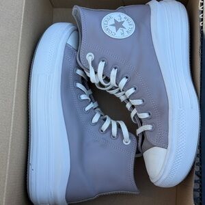 Converse High-Tops in Light Gray and White